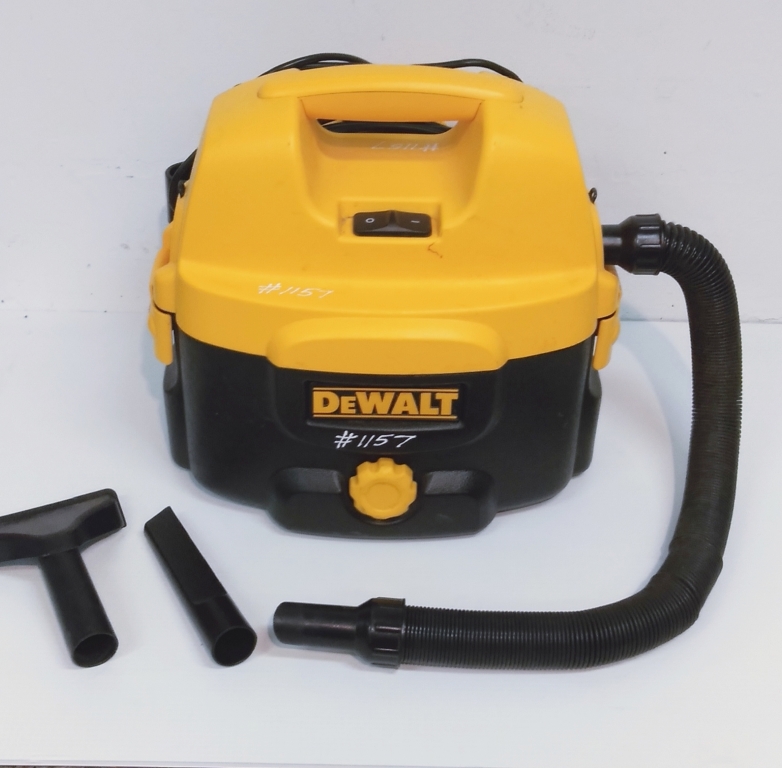 Brisbane Tool Library WetDry Vacuum Cleaner DeWalt (1157)